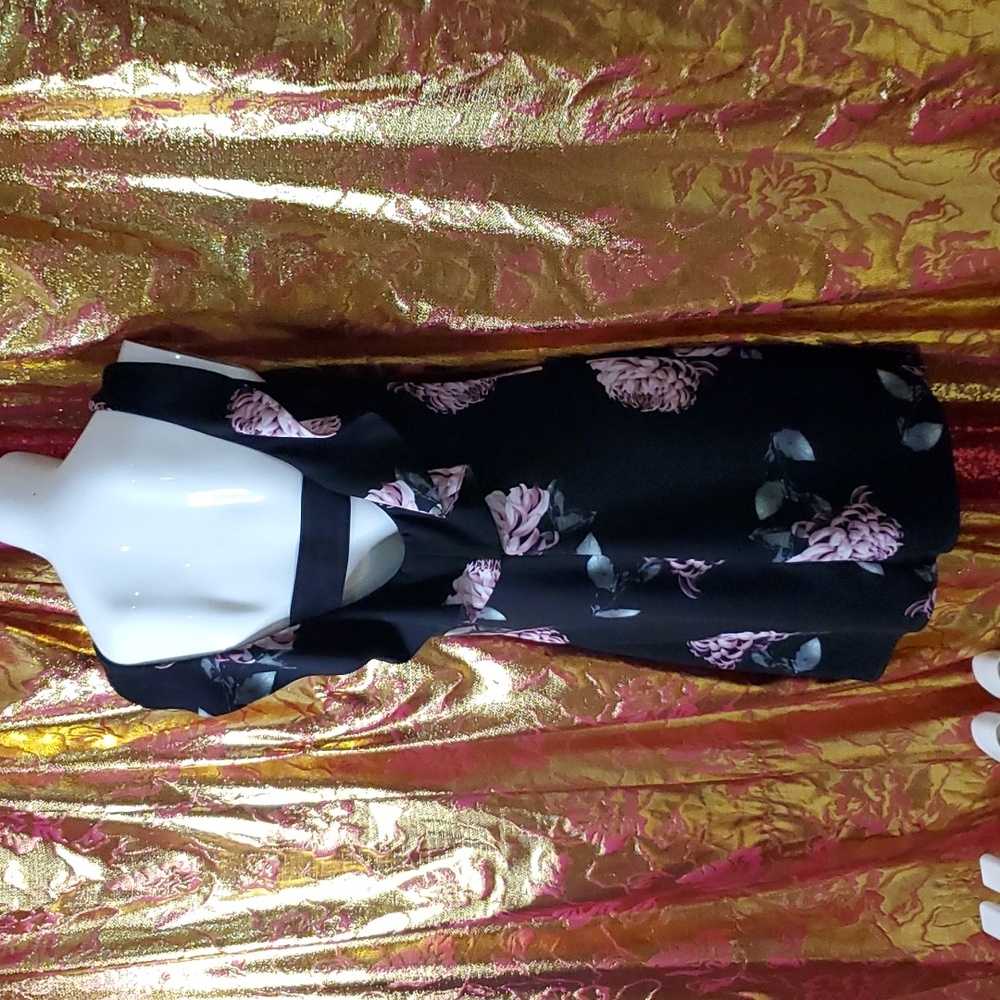 Business in front part in back dress! - Picture 8 of 12
